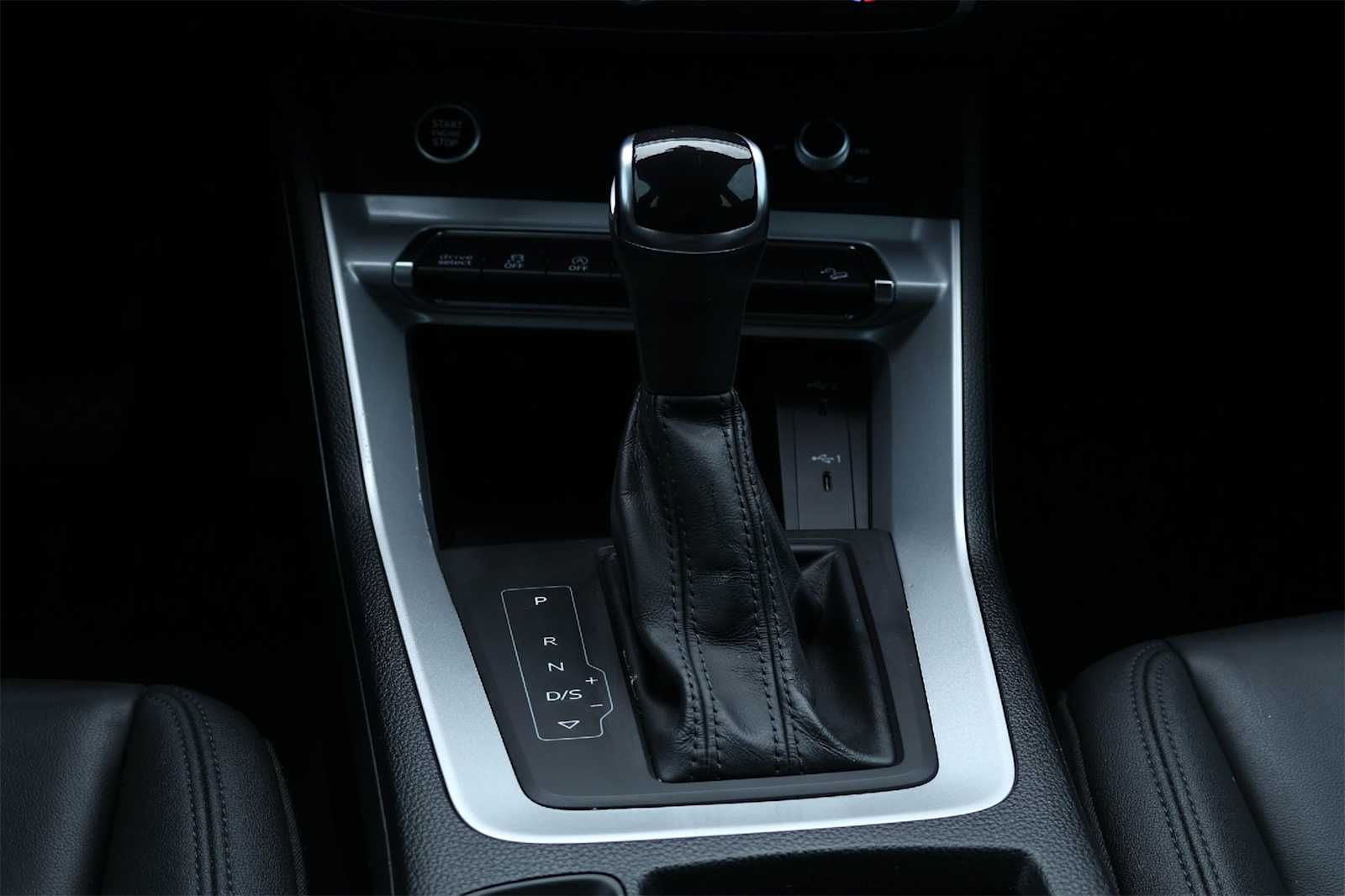 Thumbnail: 2022 Audi Q3 - 17