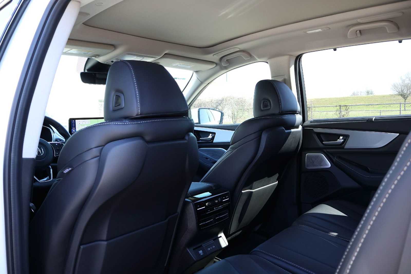 Thumbnail: 2026 Acura MDX - 12