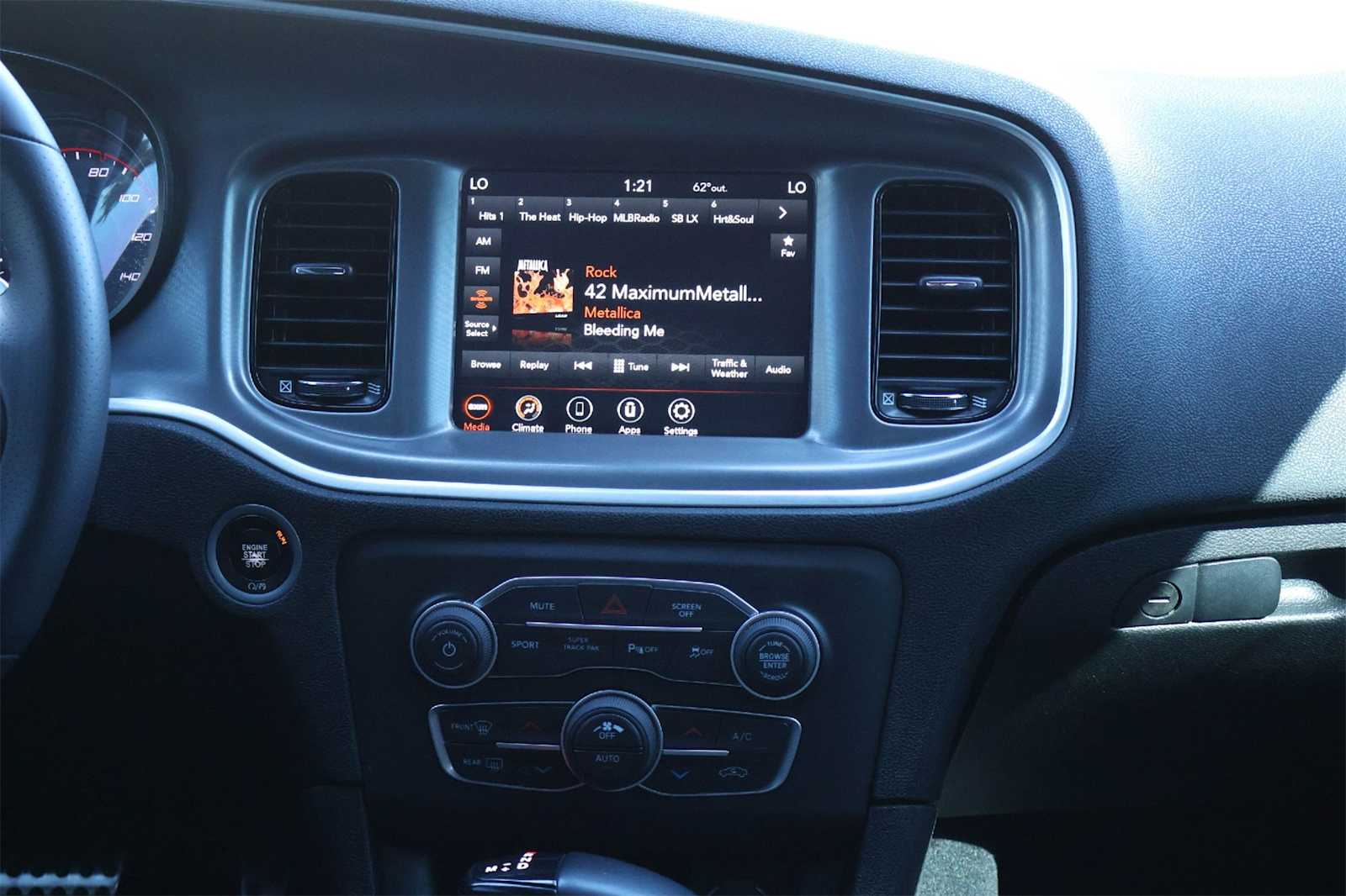 Thumbnail: 2022 Dodge Charger - 16