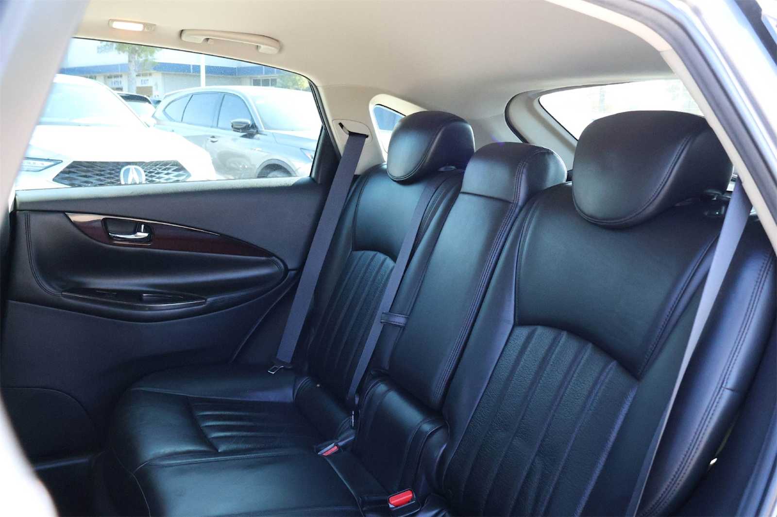 Thumbnail: 2017 INFINITI QX50 - 13