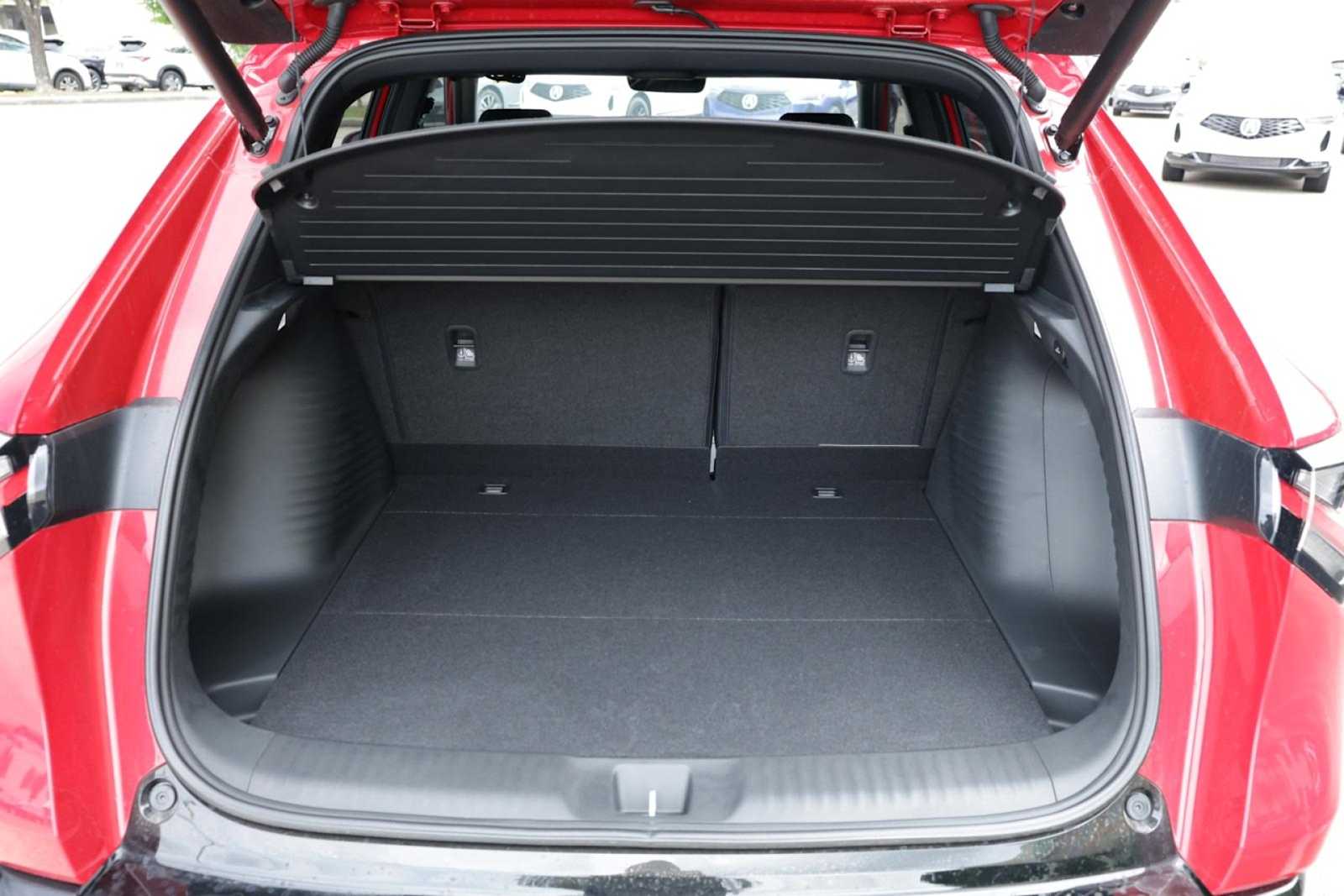 Thumbnail: 2025 Acura ADX - 10