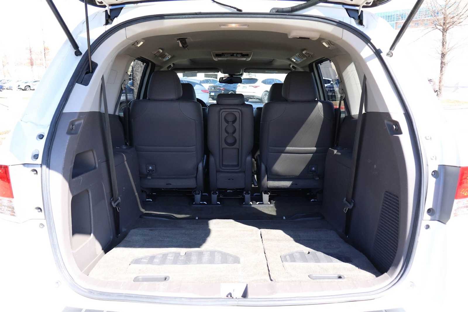 Thumbnail: 2016 Honda Odyssey - 19