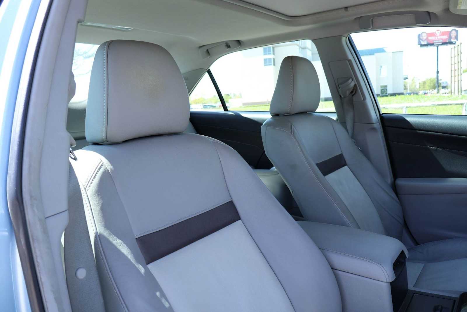 Thumbnail: 2013 Toyota Camry - 14