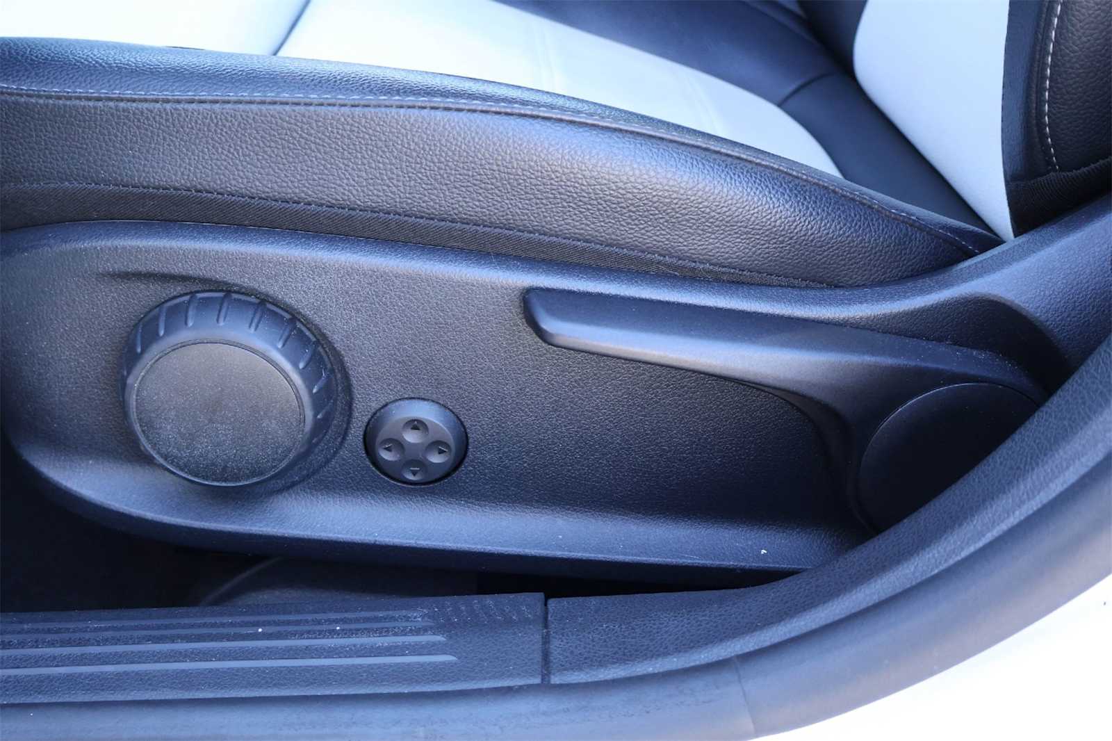 Thumbnail: 2022 Mercedes-Benz A-Class - 24