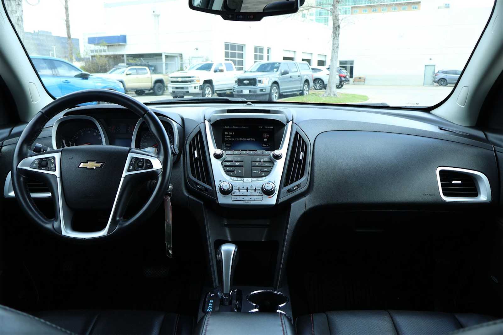 Thumbnail: 2015 Chevrolet Equinox - 10