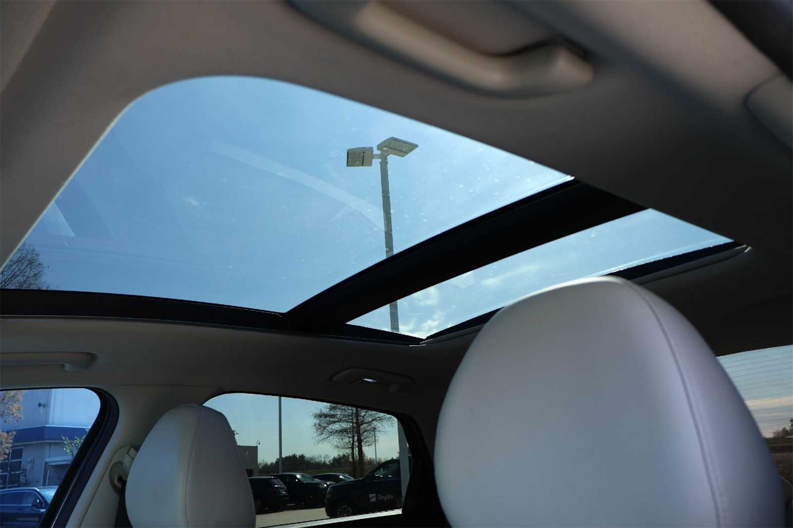 Thumbnail: 2022 Kia K5 - 29