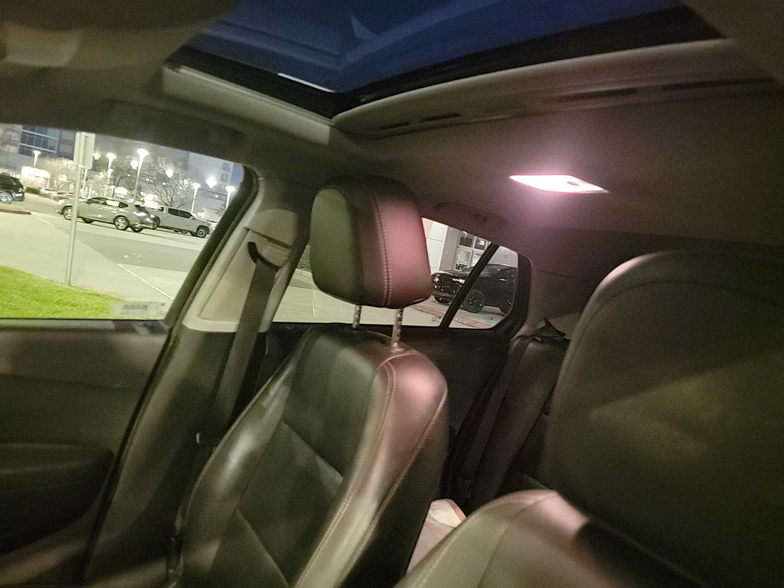 Thumbnail: 2018 Chevrolet Trax - 9