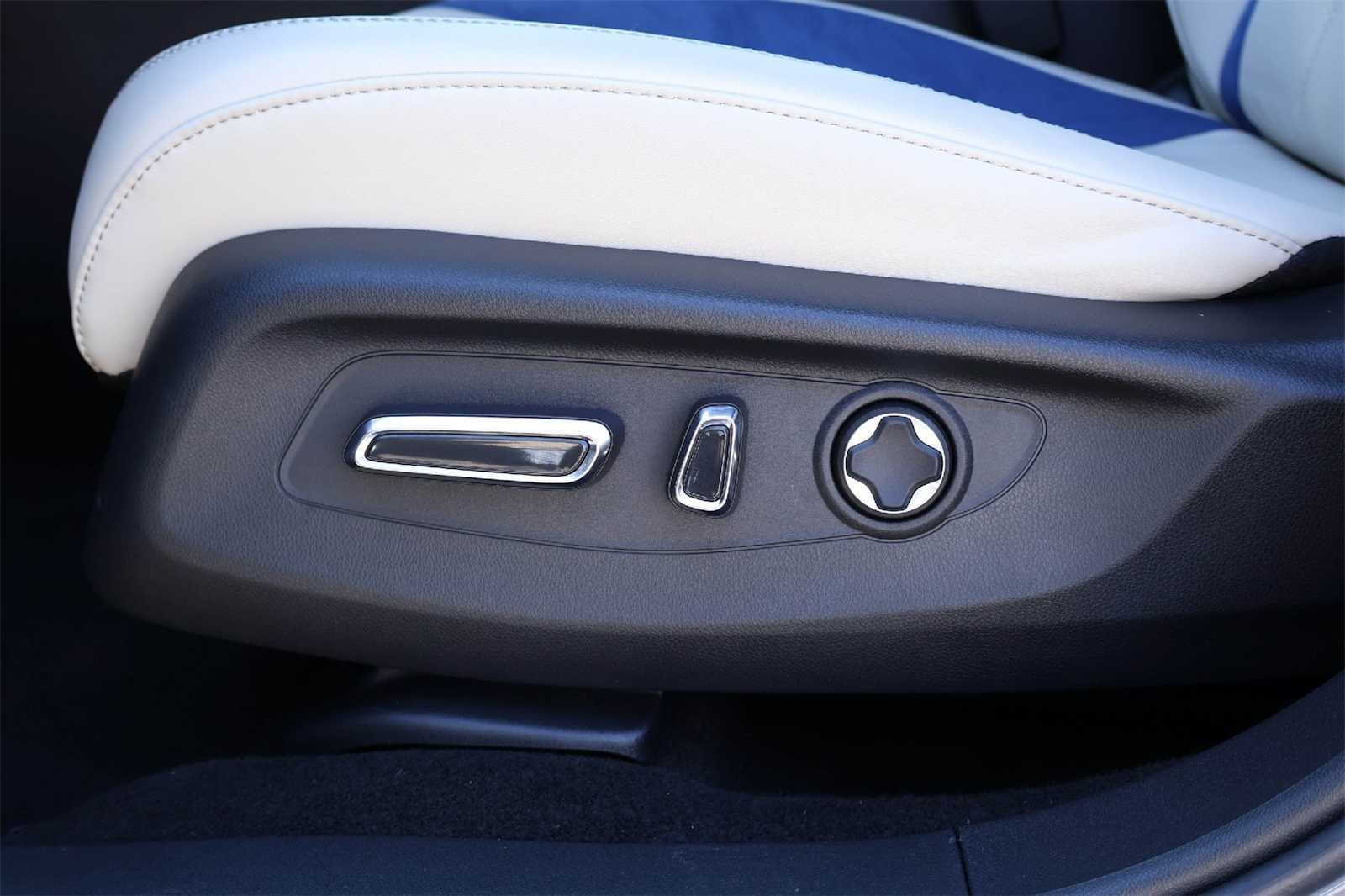 Thumbnail: 2025 Acura ADX - 24