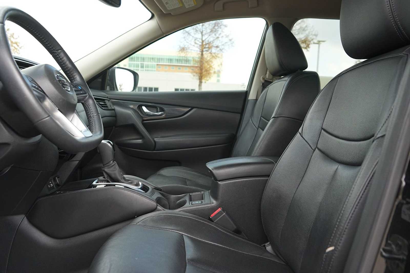 Thumbnail: 2019 Nissan Rogue - 11