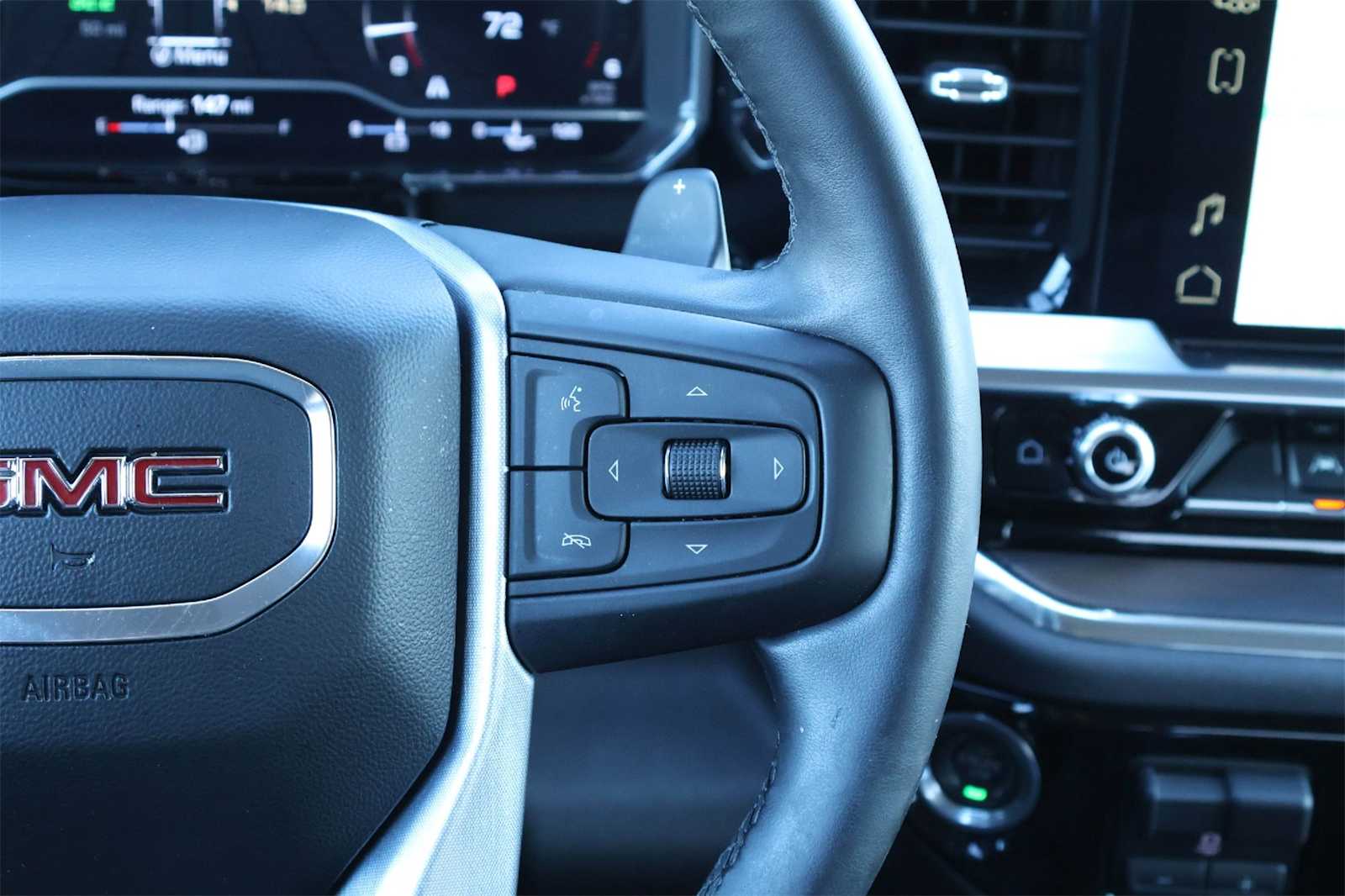 Thumbnail: 2023 GMC Sierra 1500 - 23