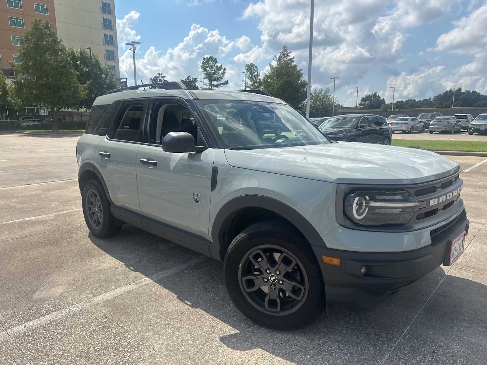 Thumbnail: 2022 Ford Bronco Sport - 3
