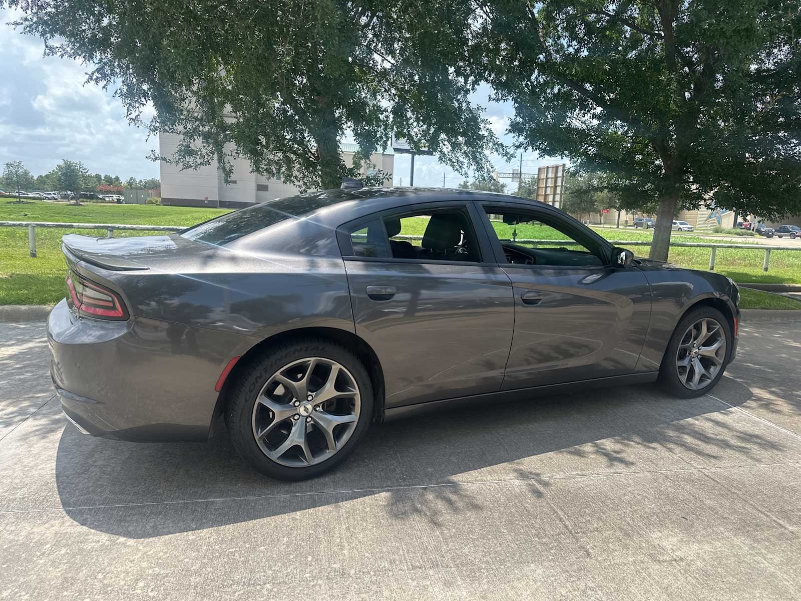 Thumbnail: 2017 Dodge Charger - 4