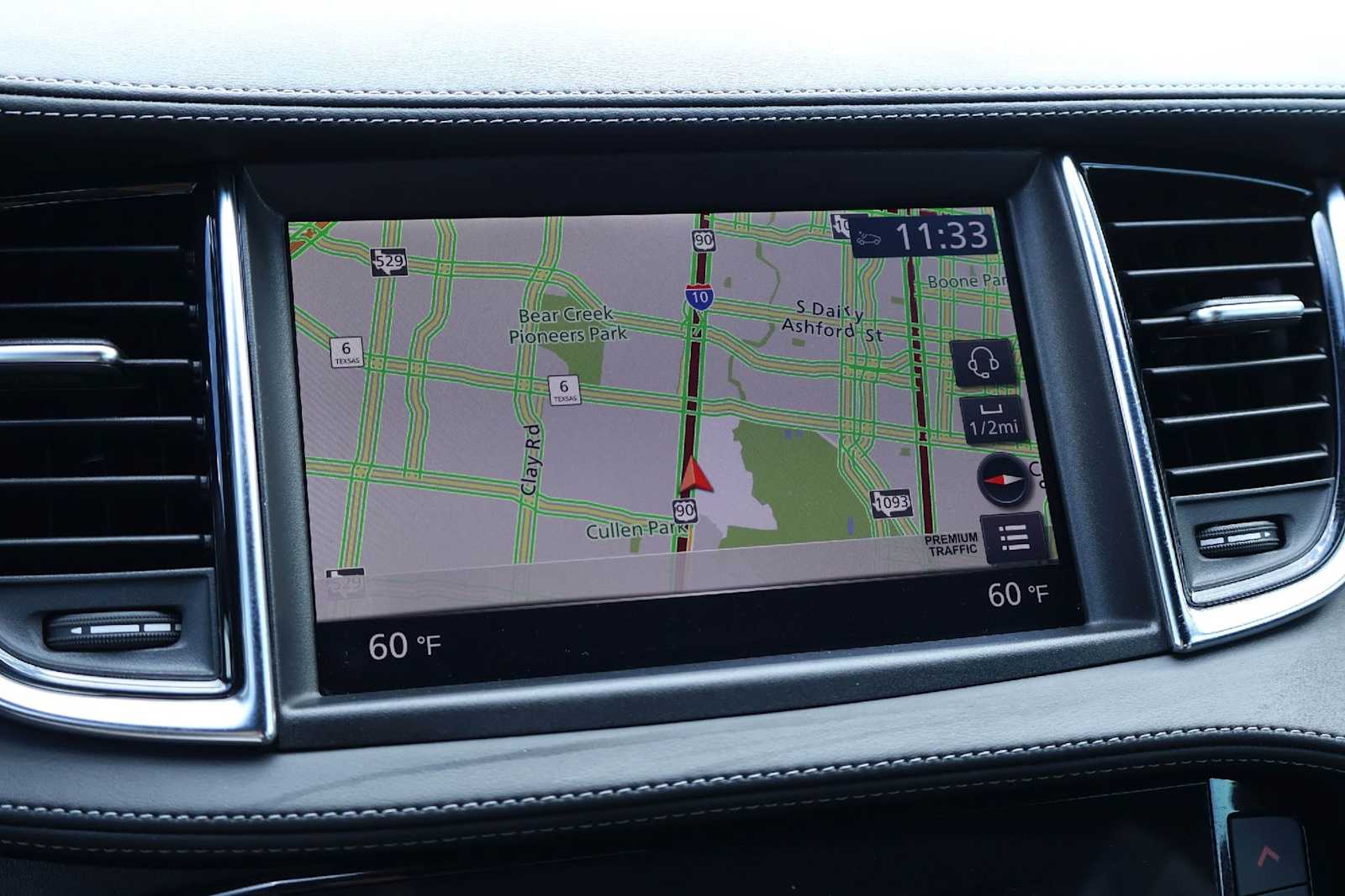 Thumbnail: 2025 INFINITI QX50 - 26