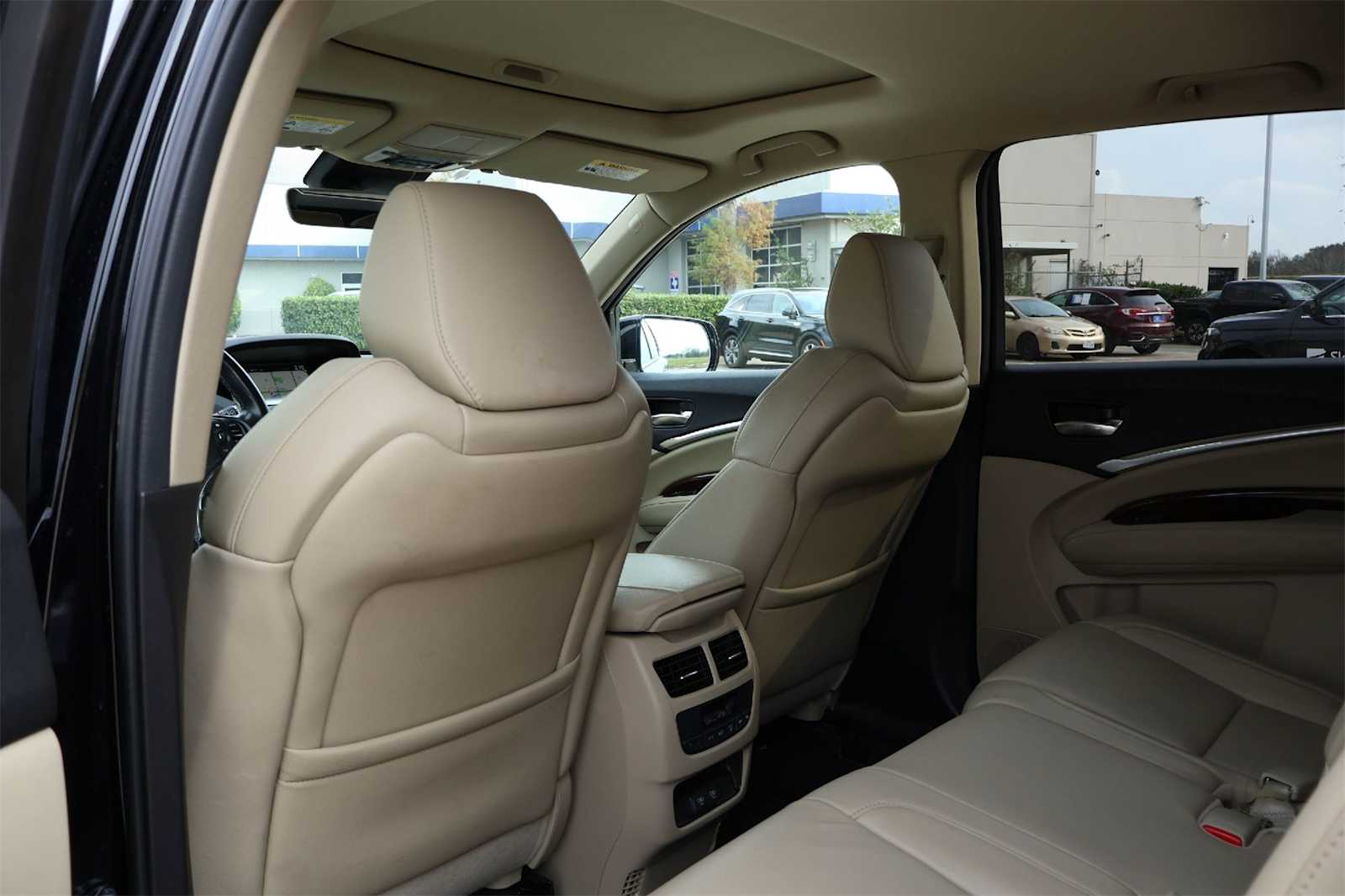 Thumbnail: 2017 Acura MDX - 12