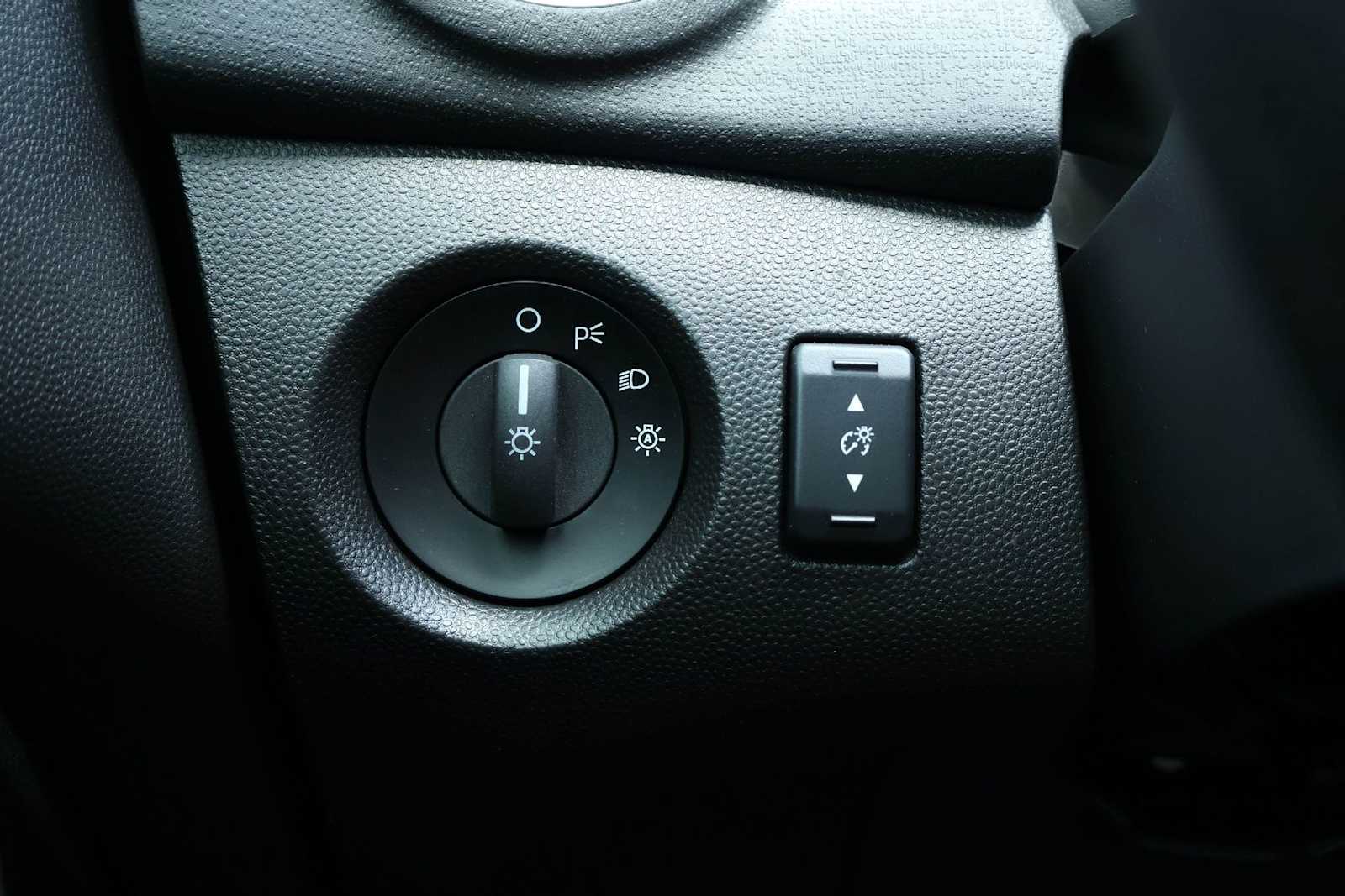 Thumbnail: 2018 Ford Fiesta - 26