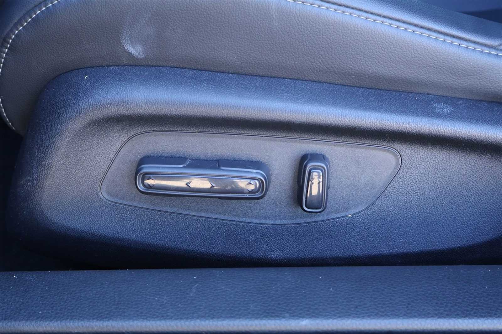 Thumbnail: 2023 Acura Integra - 24