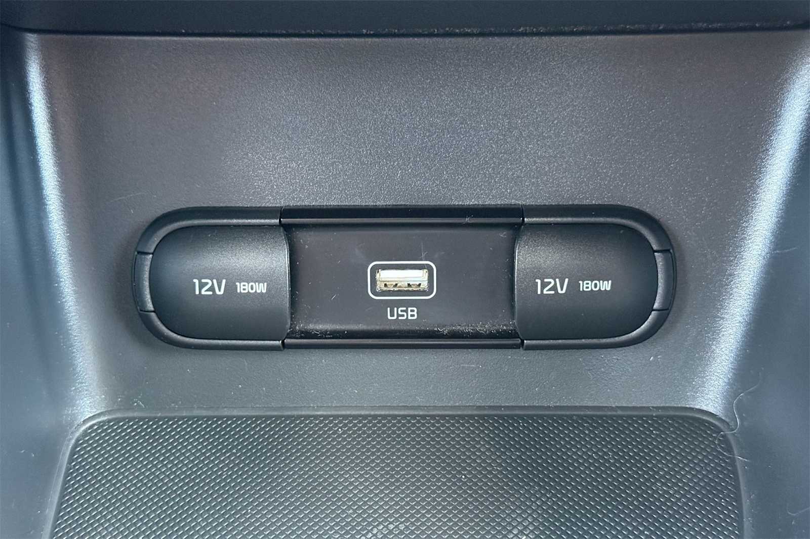 Thumbnail: 2022 Kia Sportage - 26