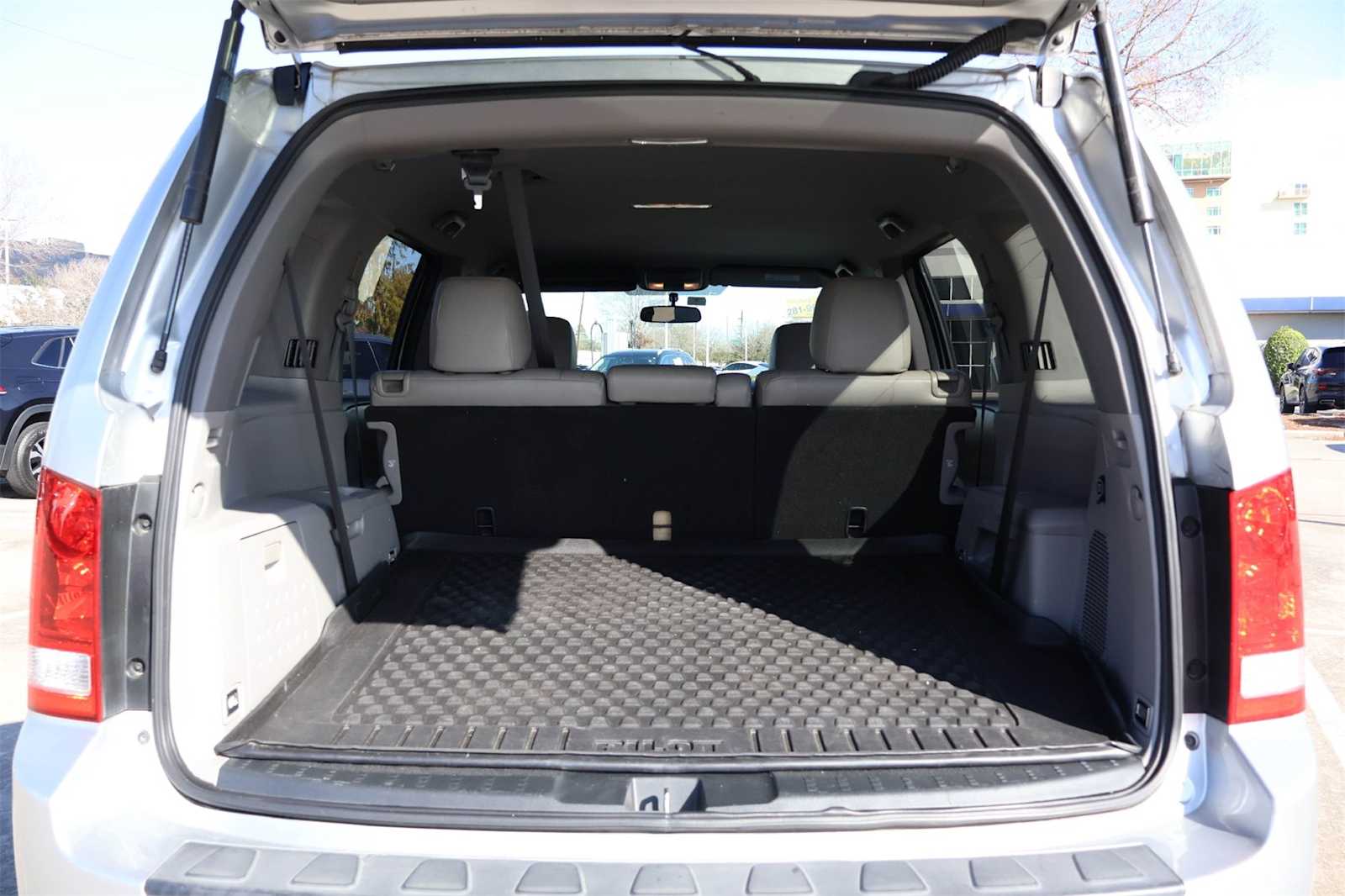 Thumbnail: 2013 Honda Pilot - 19