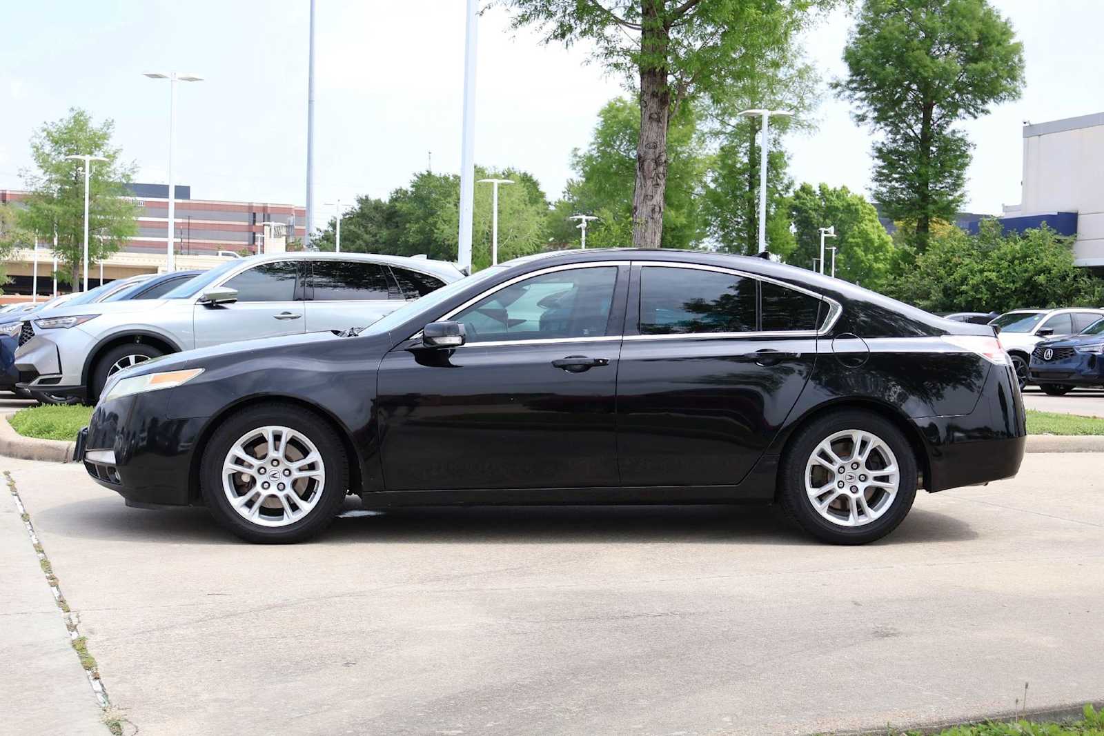 Thumbnail: 2011 Acura TL - 3