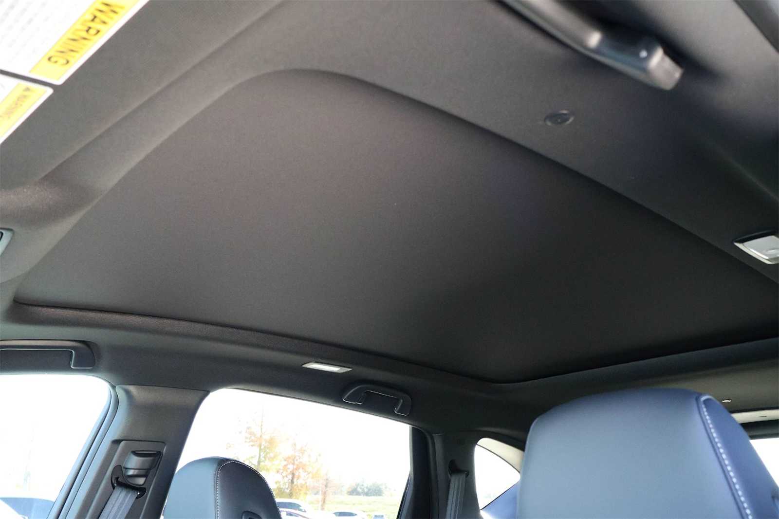 Thumbnail: 2025 Acura RDX - 28