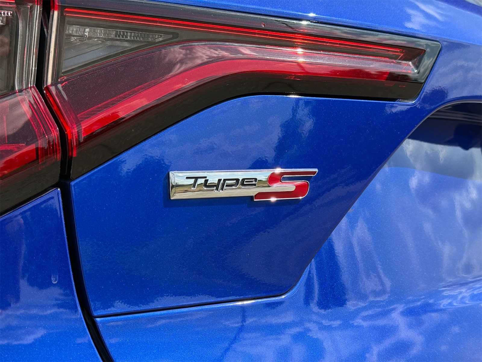 Thumbnail: 2025 Acura MDX - 7