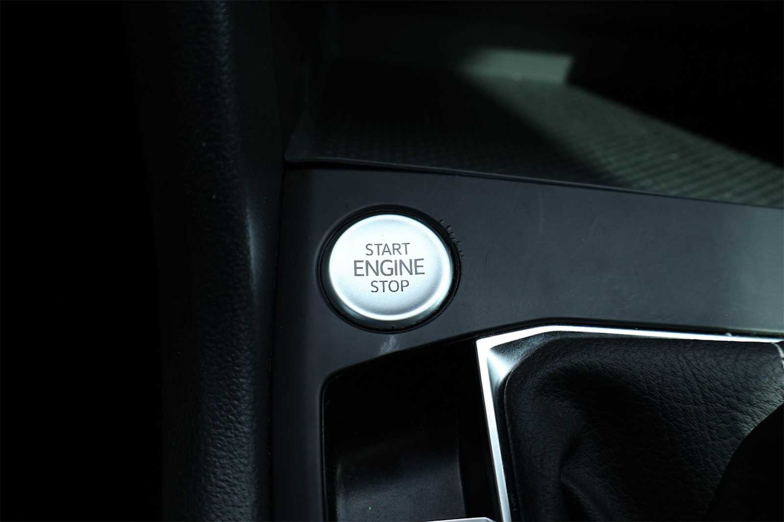 Thumbnail: 2022 Volkswagen Taos - 25