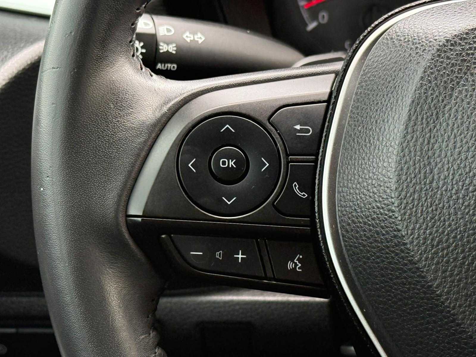 2020 Toyota Corolla SE 22
