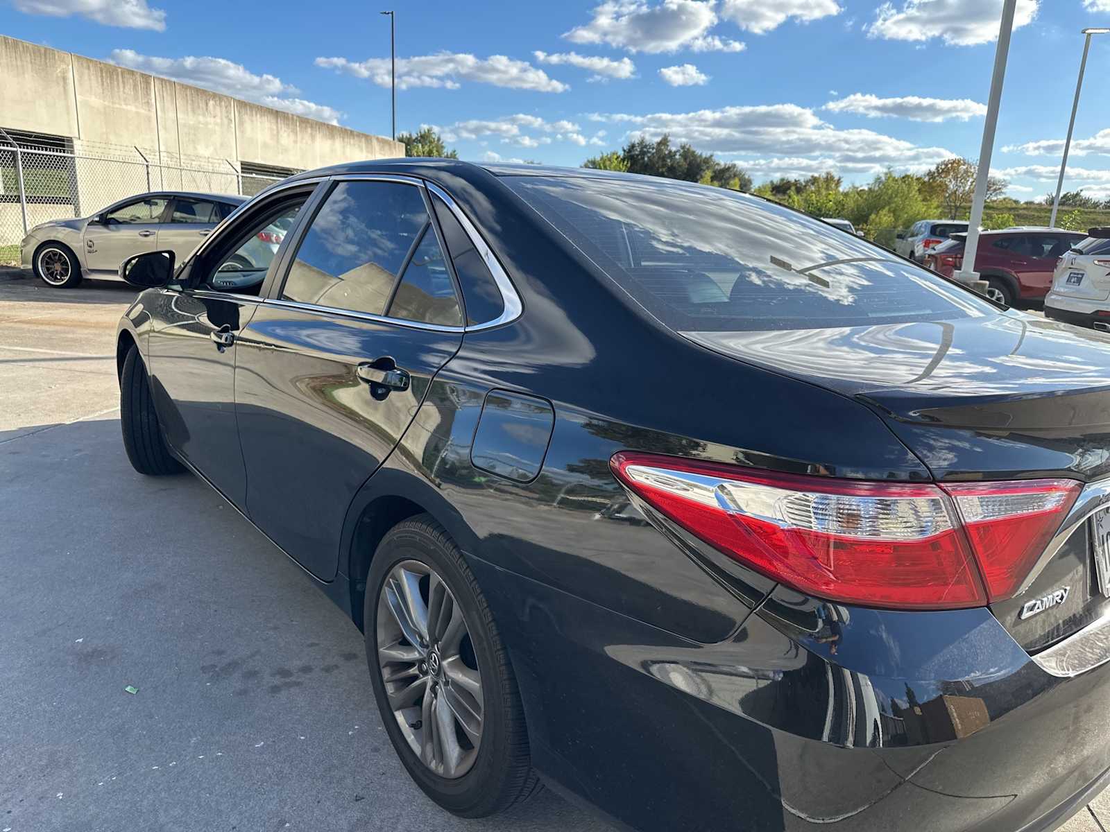 Thumbnail: 2016 Toyota Camry - 8