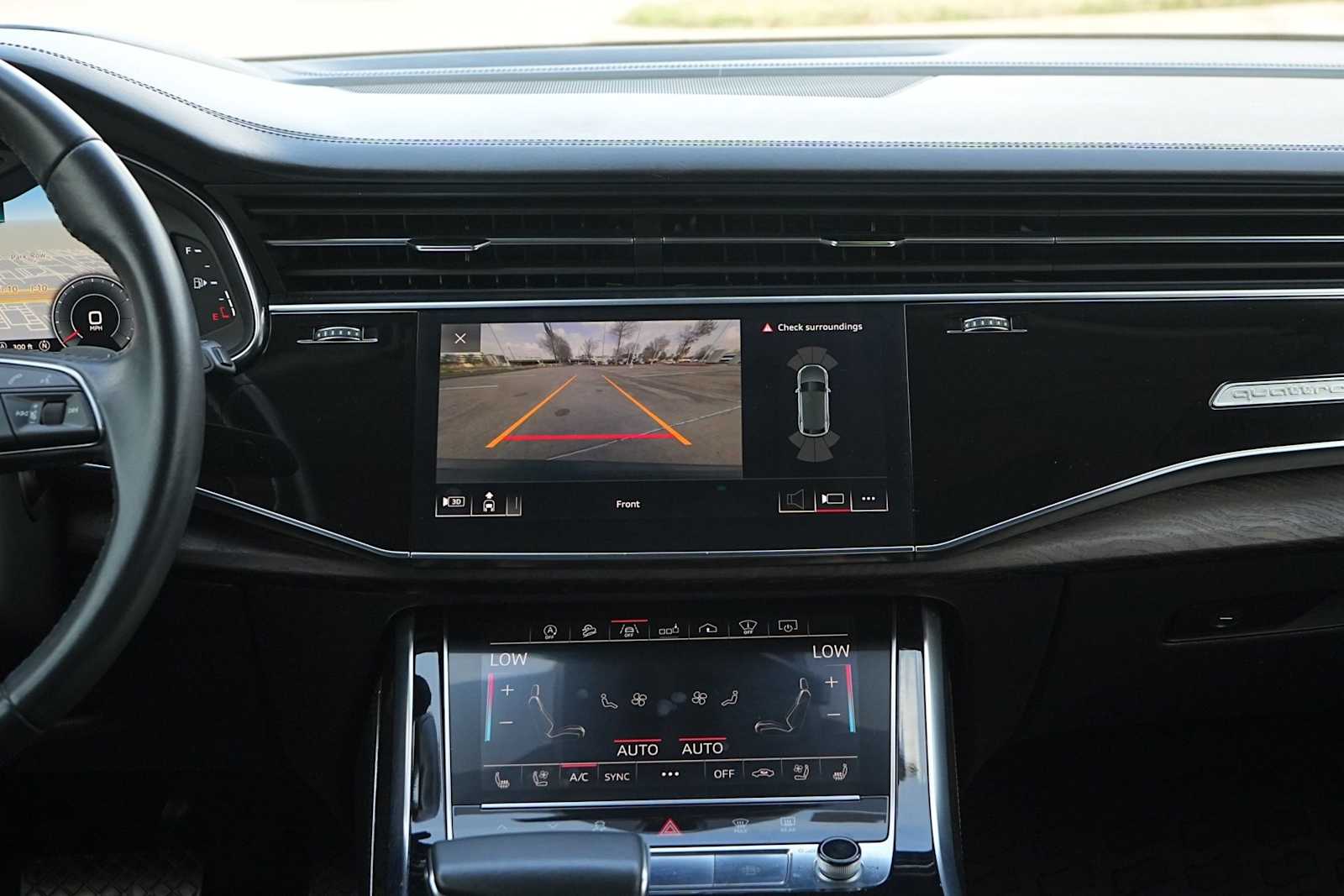 Thumbnail: 2019 Audi Q8 - 19