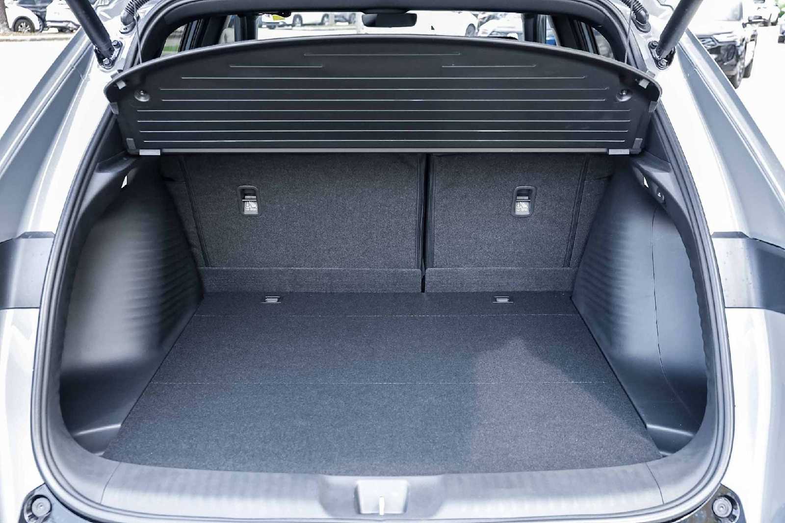 Thumbnail: 2025 Acura ADX - 10