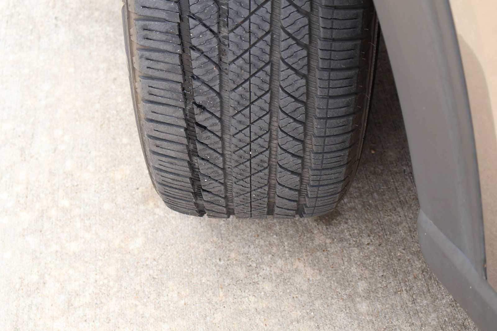 Thumbnail: 2021 Ford Explorer - 30