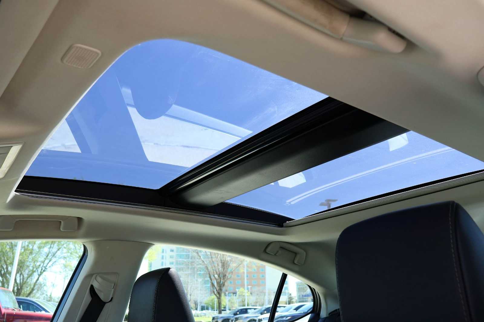 Thumbnail: 2023 Lexus ES - 29