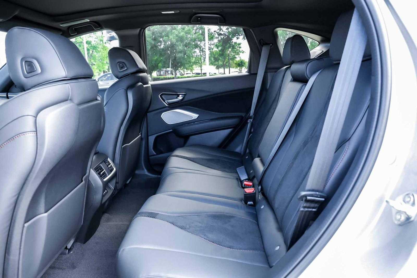 2025 Acura RDX Base 13