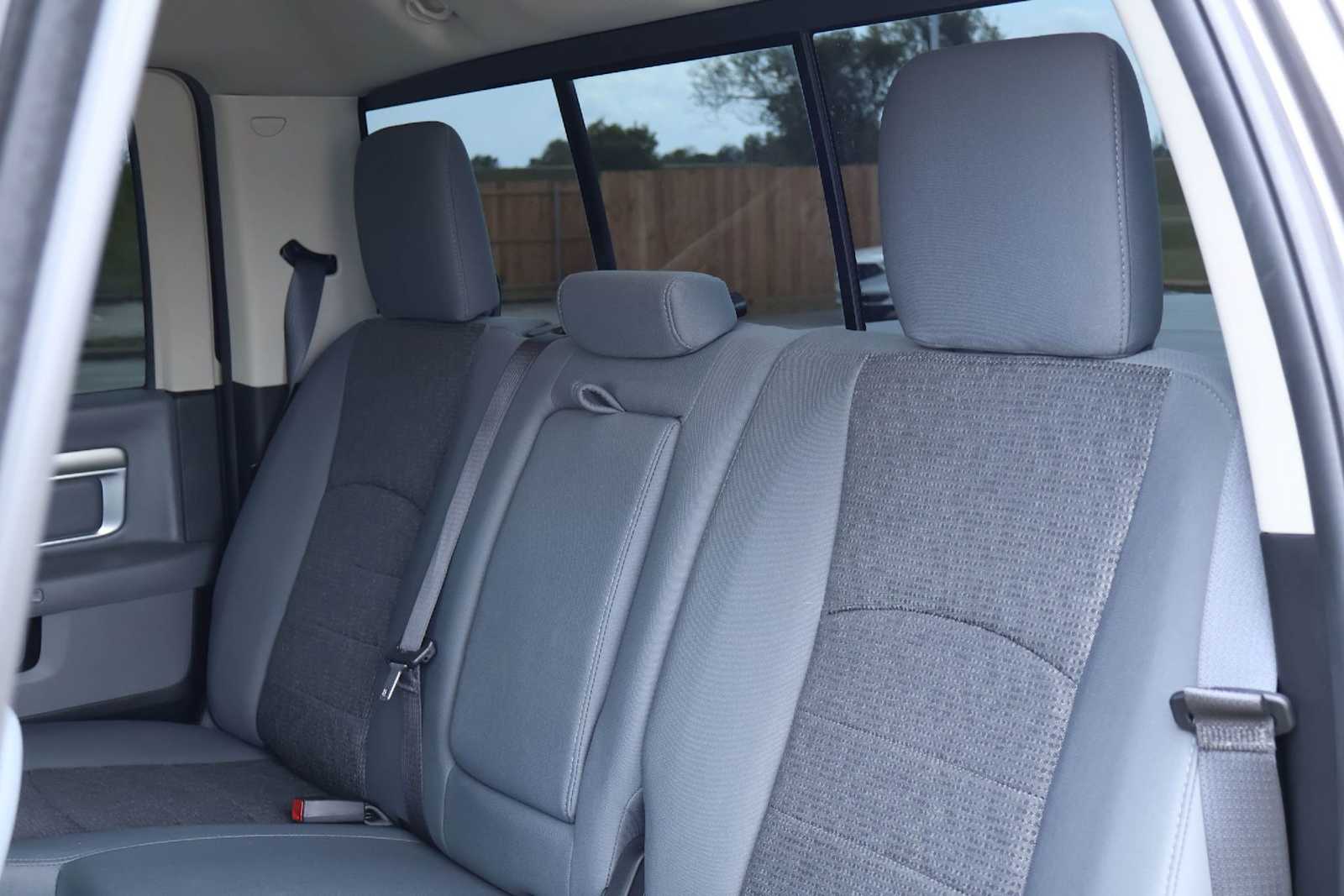 Thumbnail: 2019 RAM 1500 Classic - 13