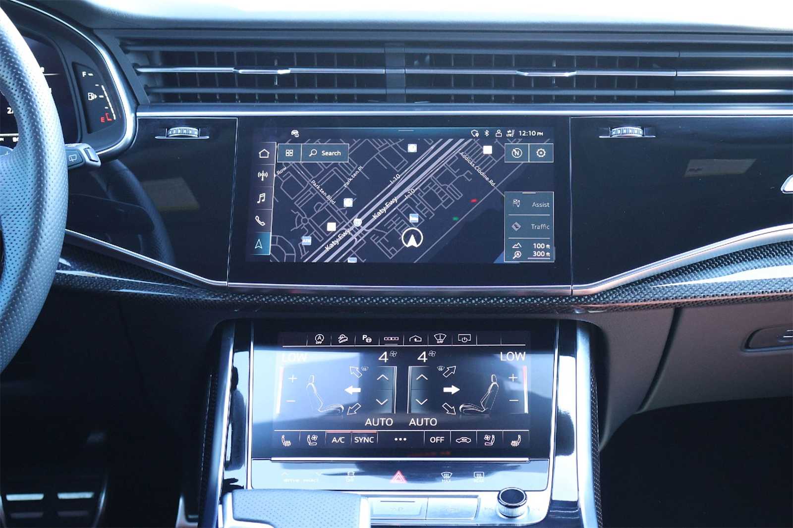 Thumbnail: 2024 Audi SQ7 - 16