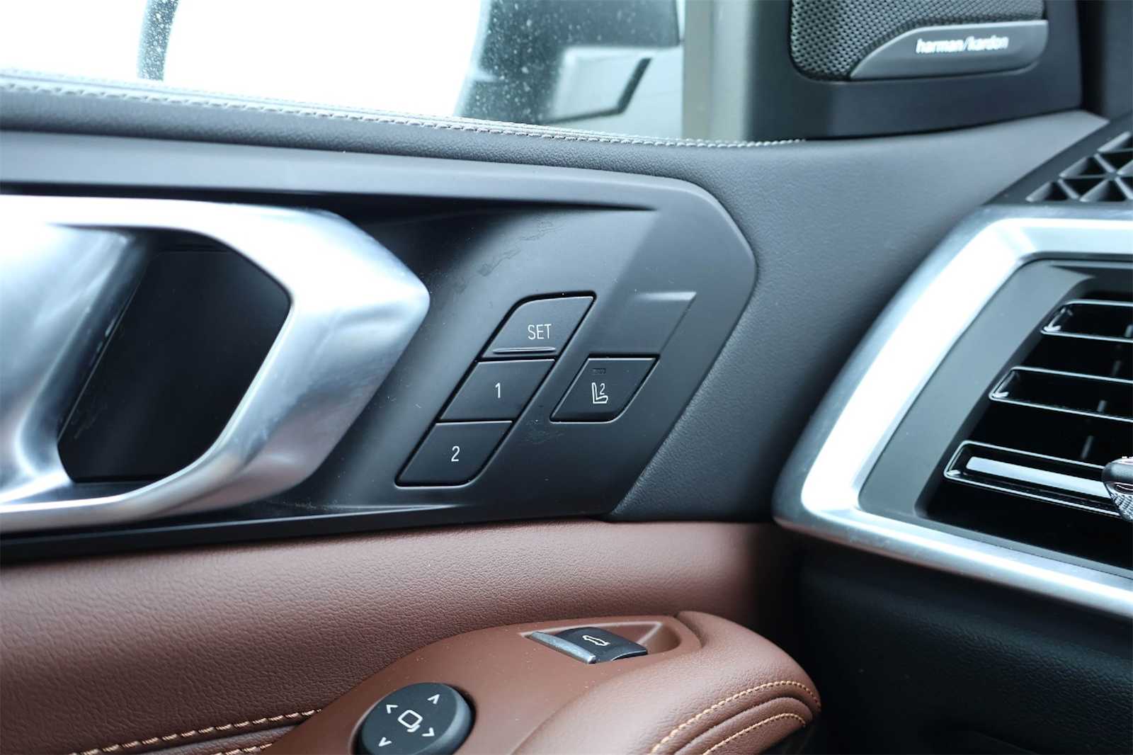 Thumbnail: 2025 BMW X5 - 25