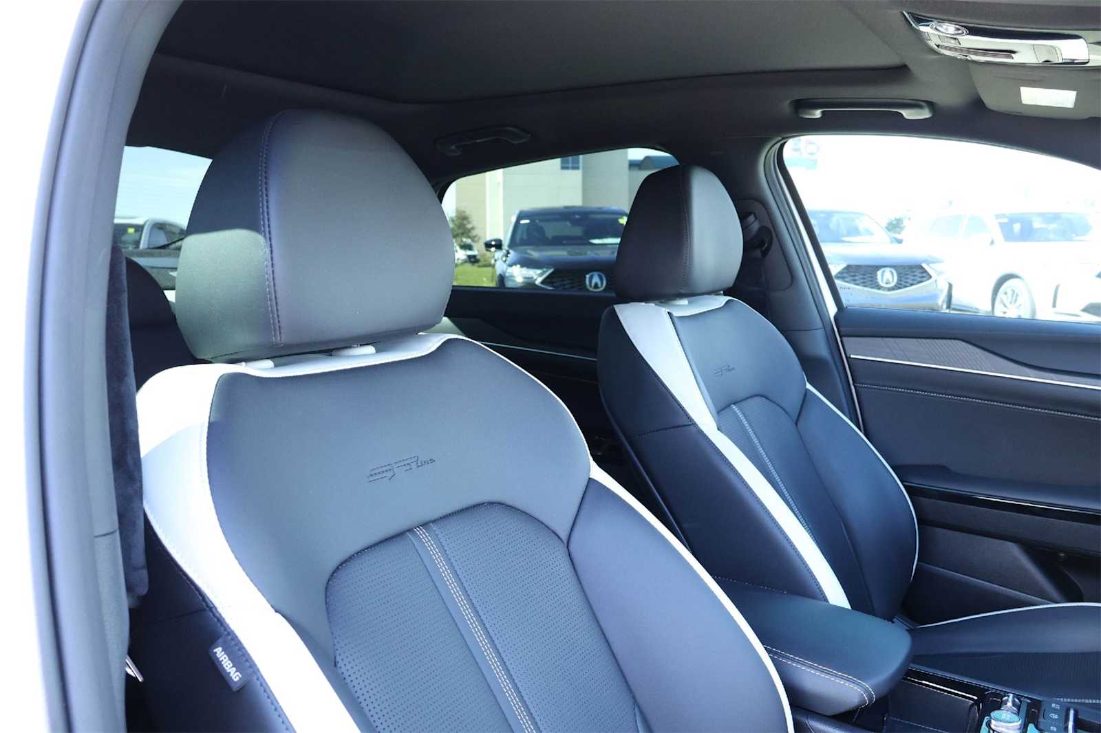 Thumbnail: 2025 Kia K5 - 14