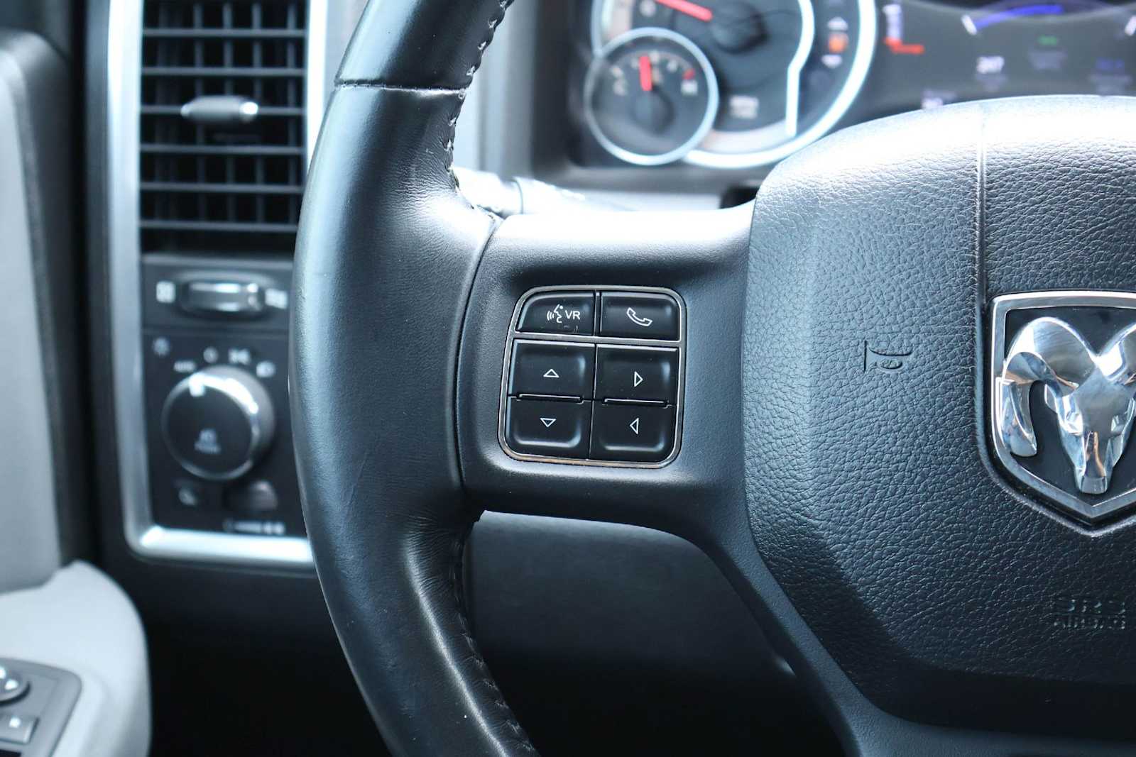 Thumbnail: 2019 RAM 1500 Classic - 22