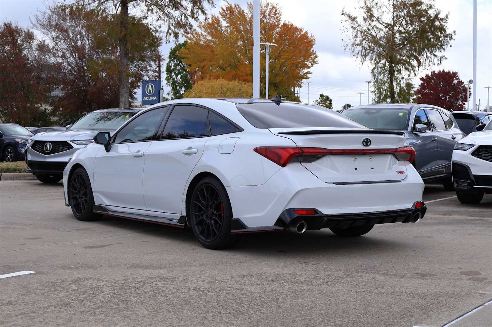 Thumbnail: 2021 Toyota Avalon - 4