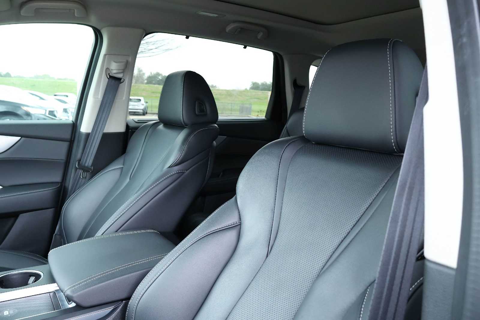 Thumbnail: 2023 Acura MDX - 11