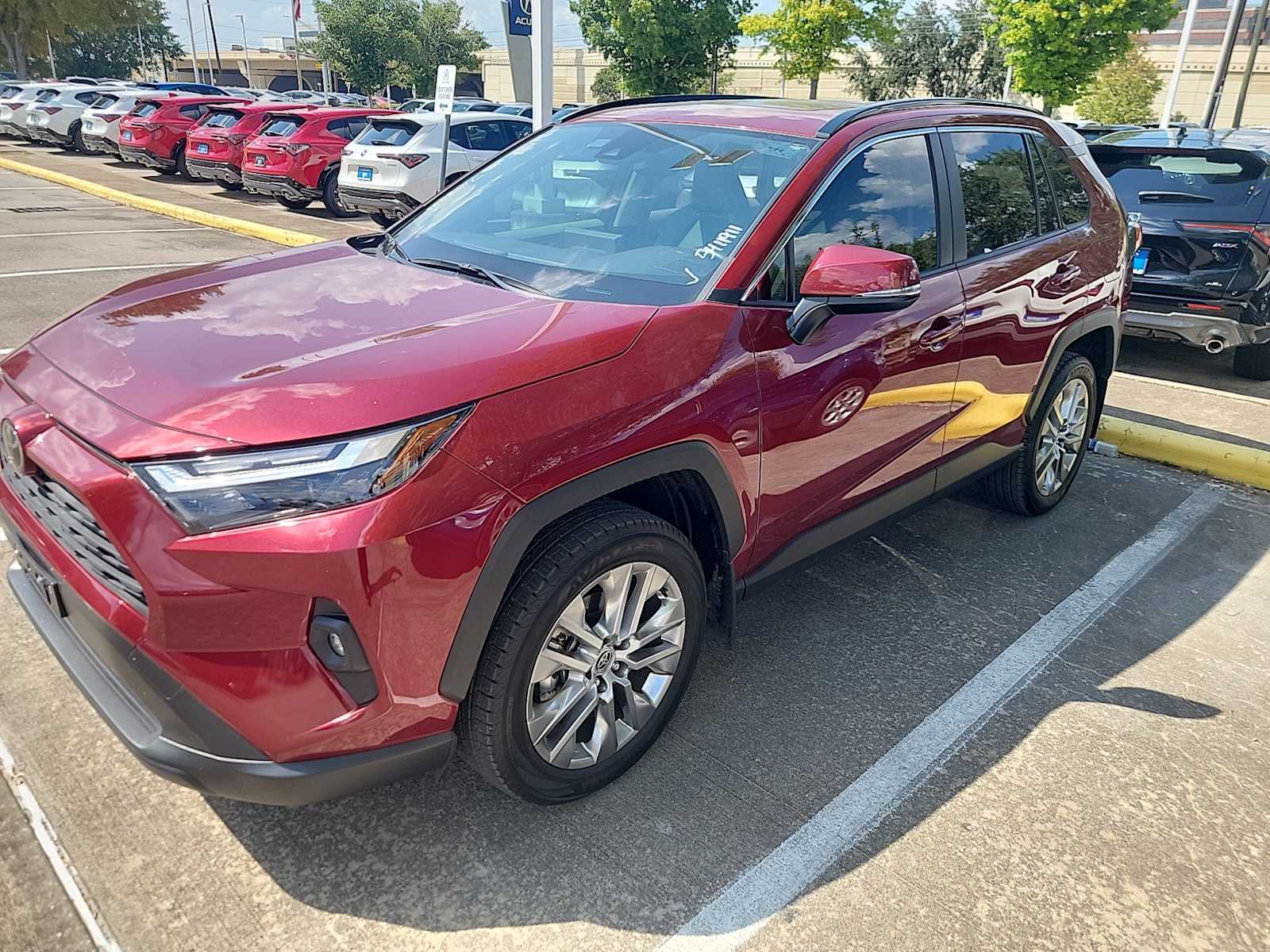 Thumbnail: 2022 Toyota RAV4 - 1