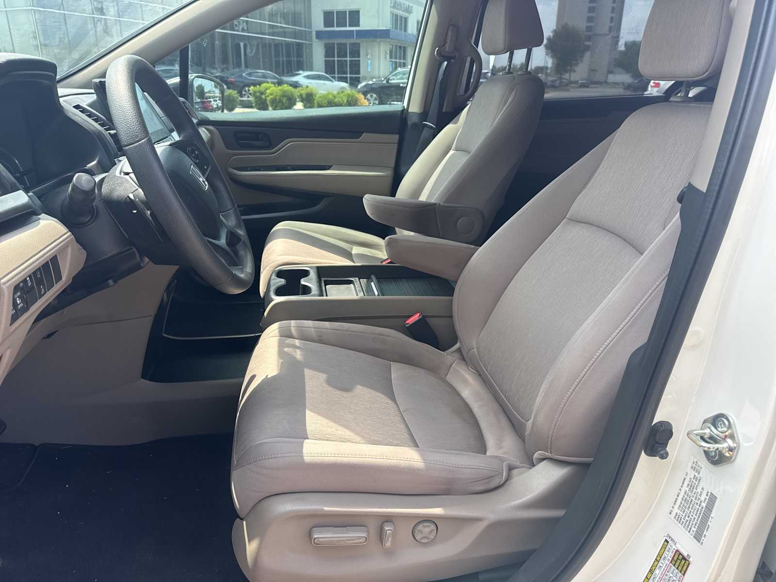 Thumbnail: 2019 Honda Odyssey - 7