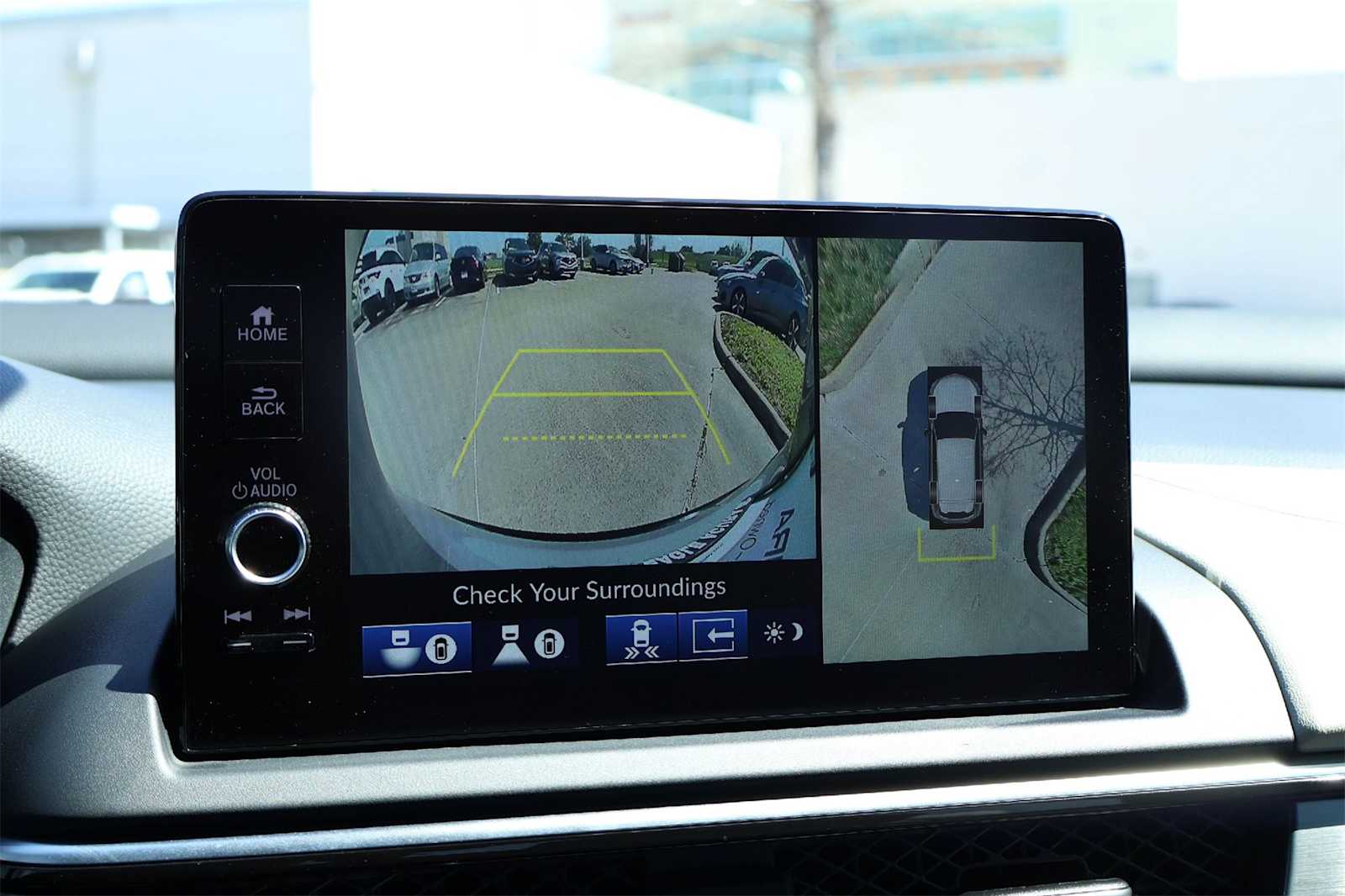 Thumbnail: 2025 Acura ADX - 27