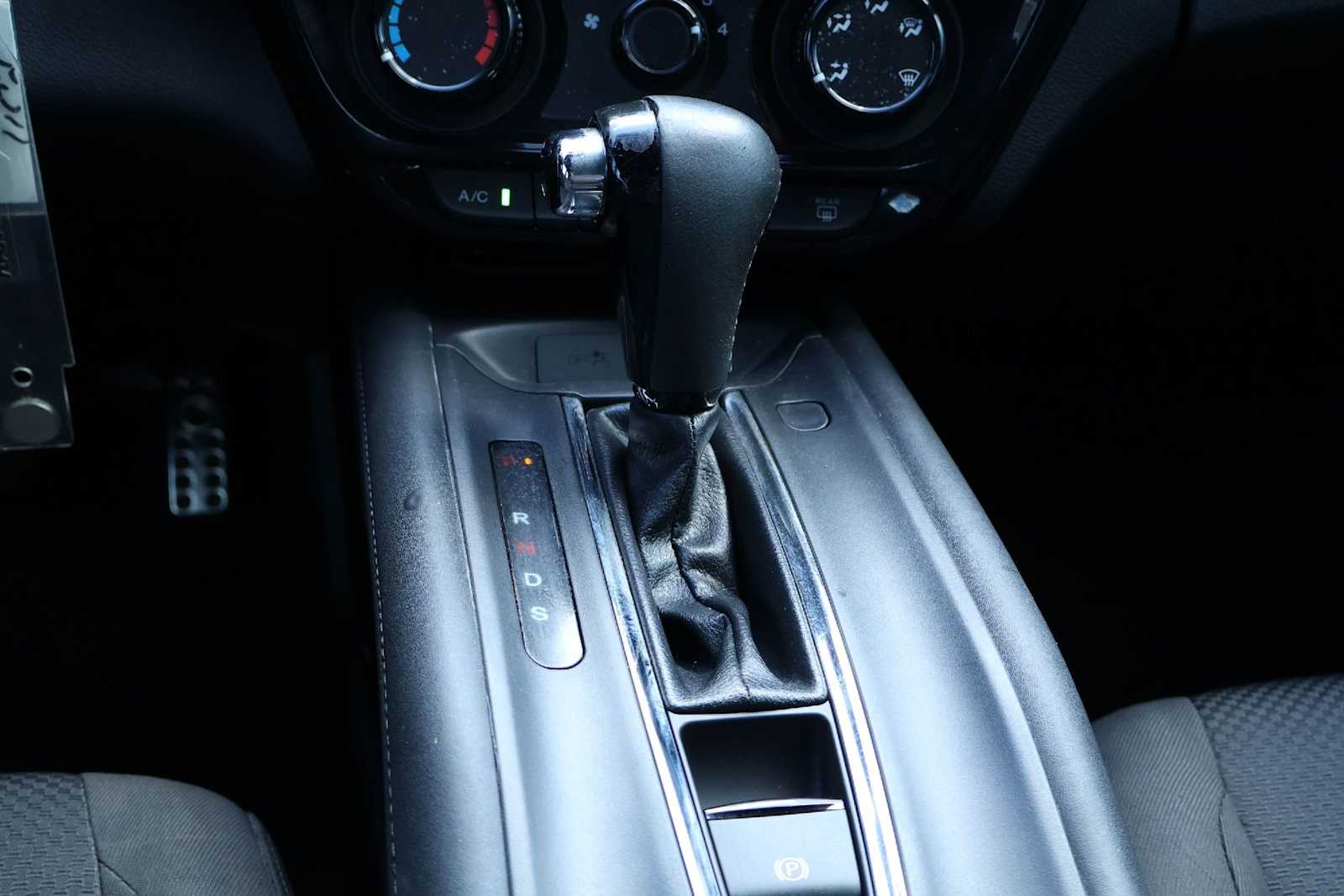 Thumbnail: 2019 Honda HR-V - 17