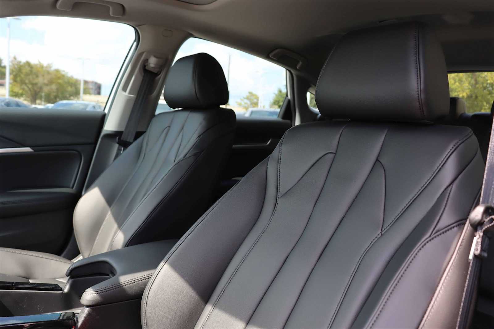 Thumbnail: 2025 Acura Integra - 11