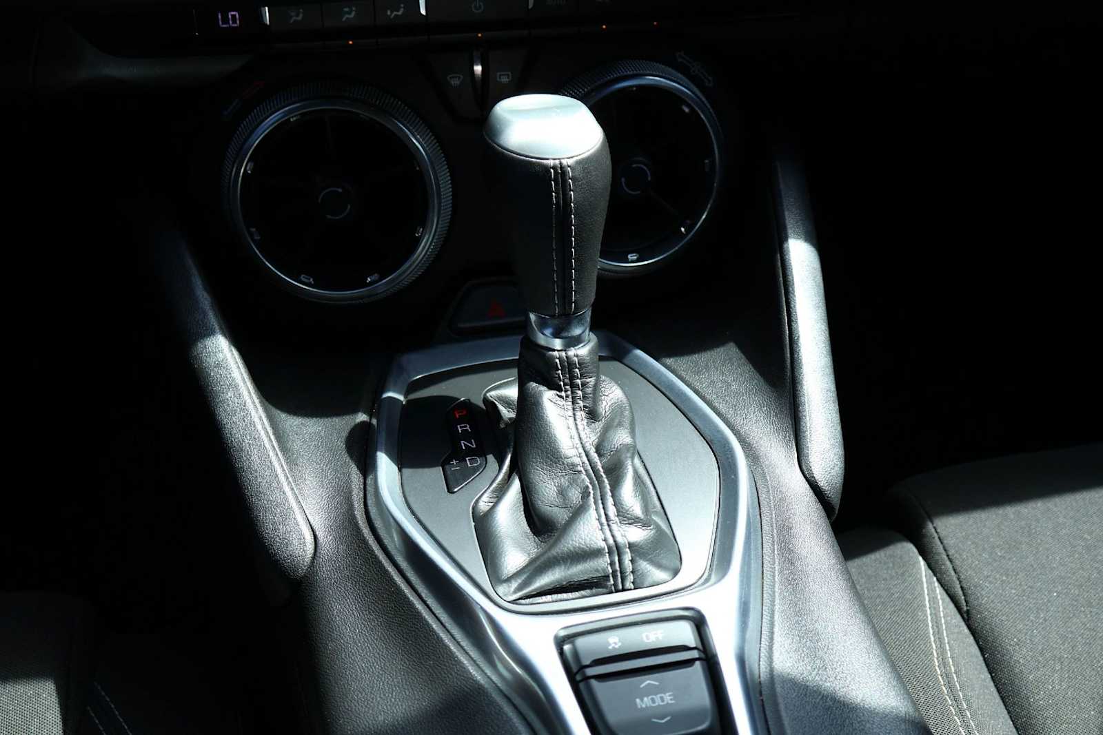 Thumbnail: 2018 Chevrolet Camaro - 16