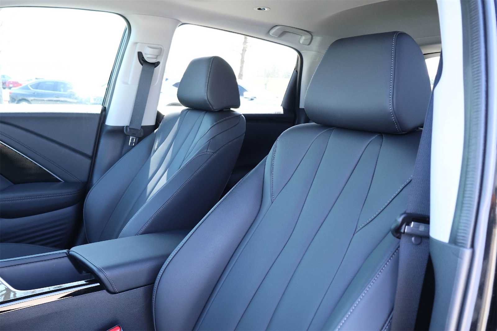 Thumbnail: 2025 Acura ADX - 11