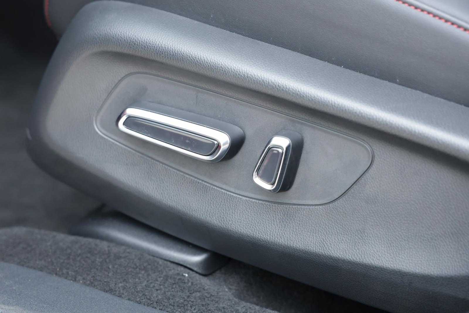 Thumbnail: 2025 Acura ADX - 23