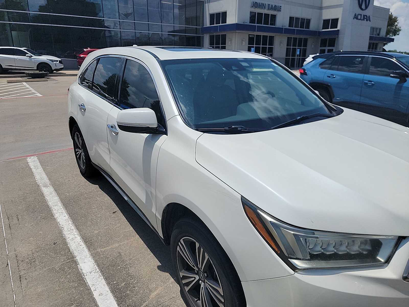 Thumbnail: 2017 Acura MDX - 3