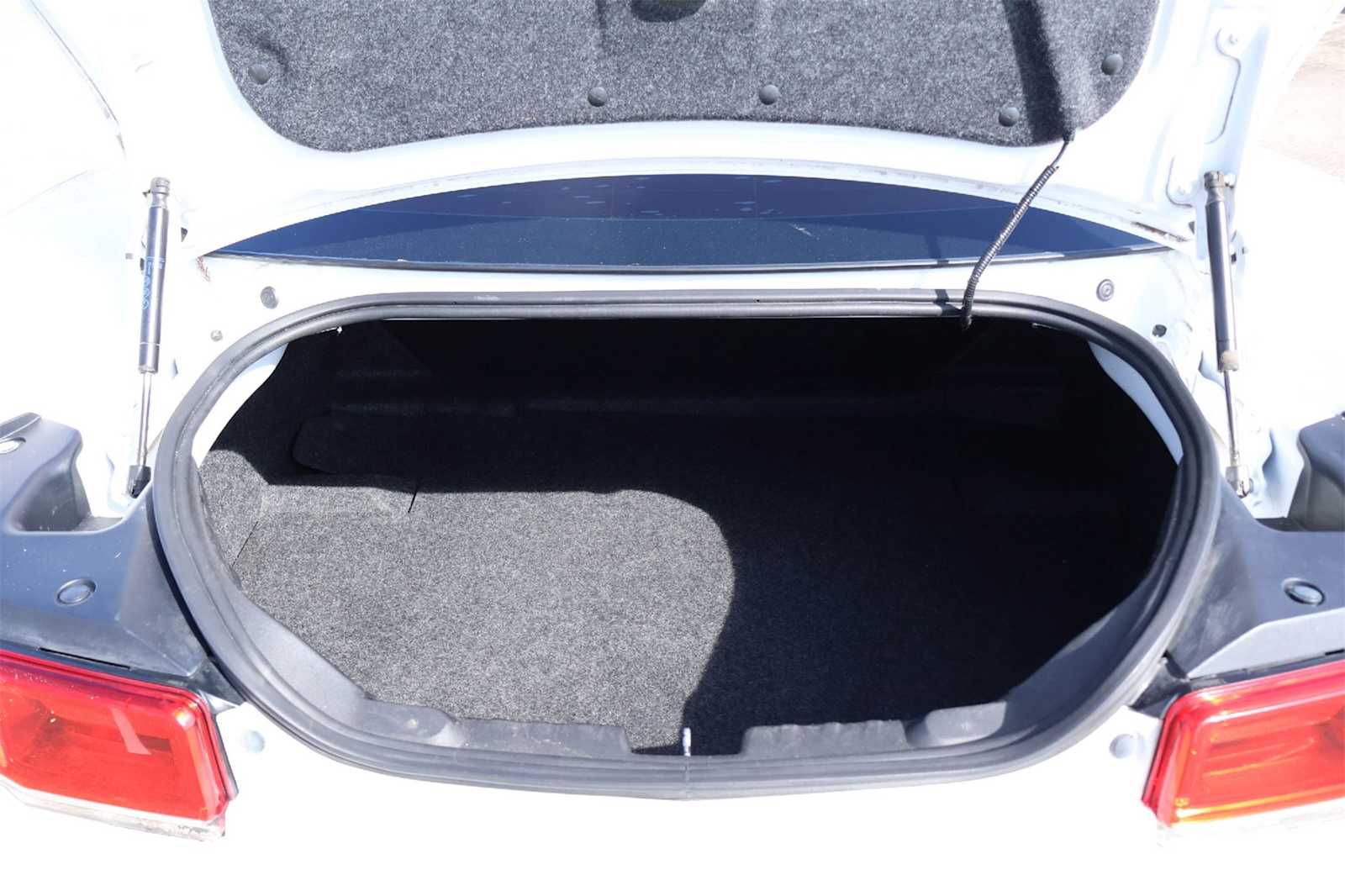 Thumbnail: 2014 Chevrolet Camaro - 18